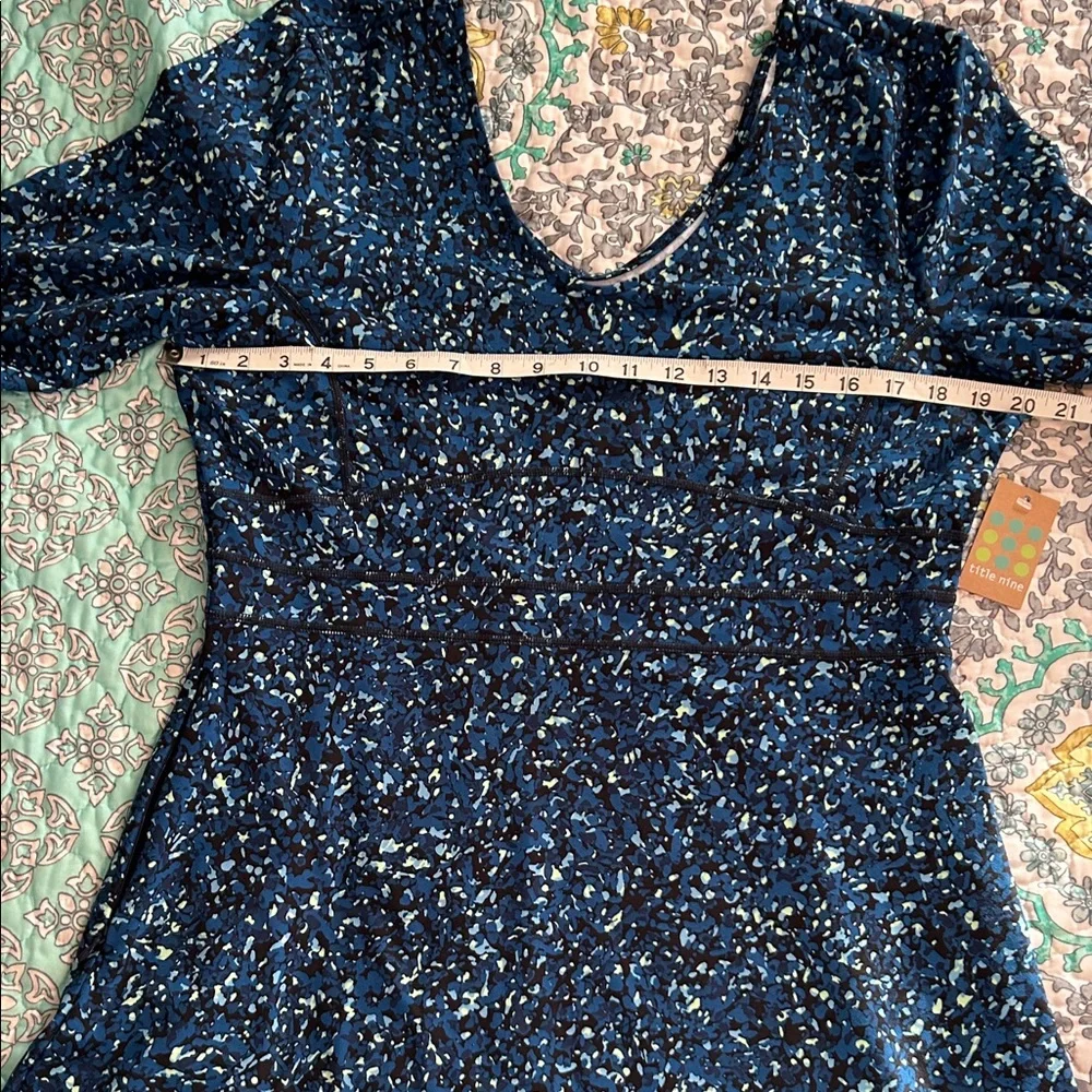 Title Nine Blue Patterned Long Sleeve Dress - Picture 4 of 5